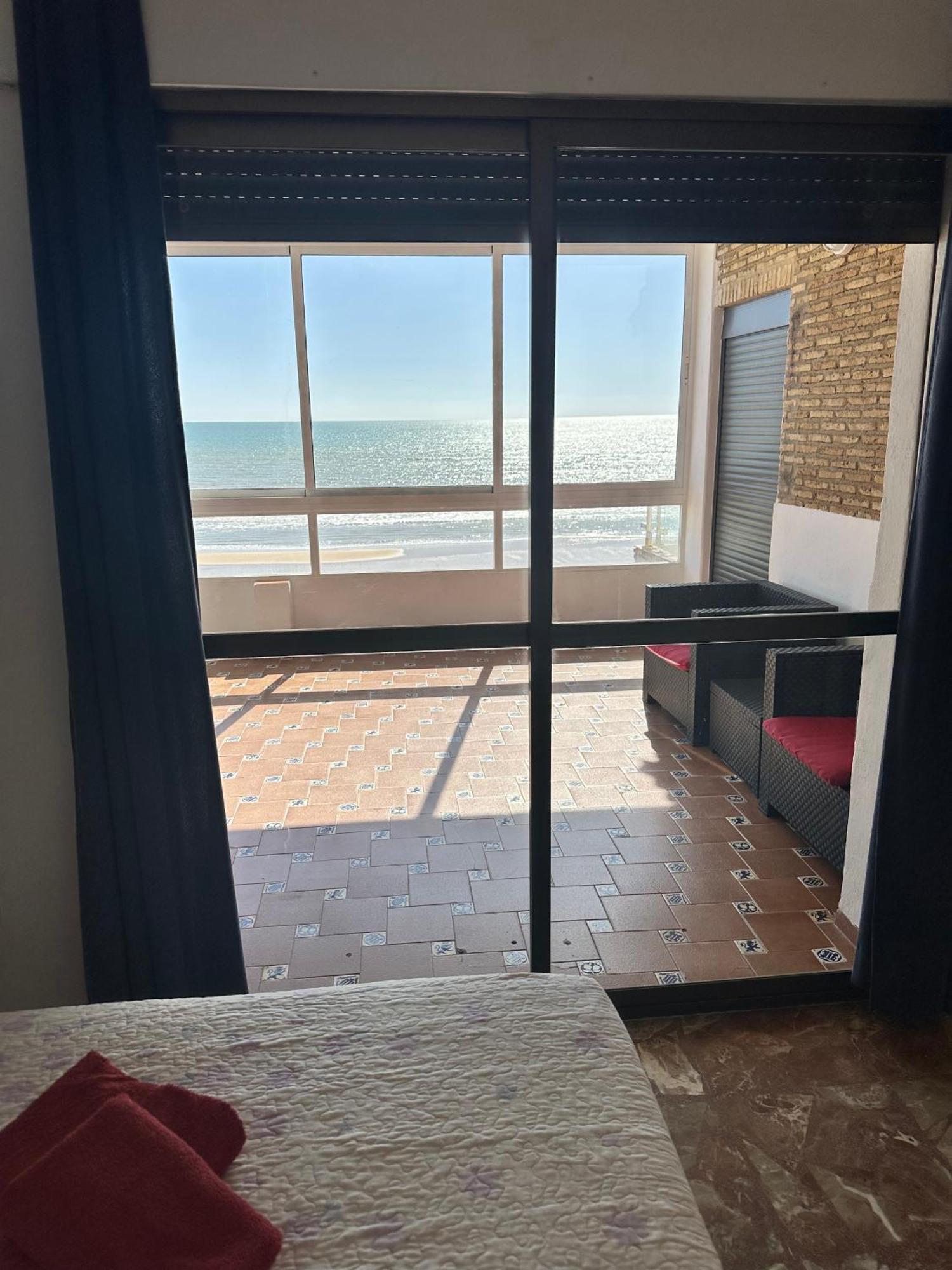 A La Orilla Del Mar