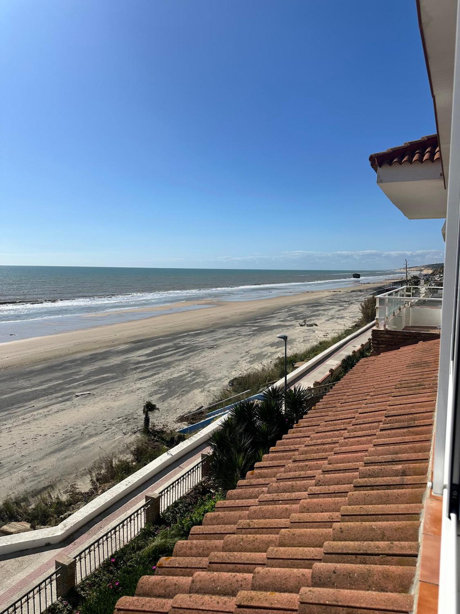 A La Orilla Del Mar